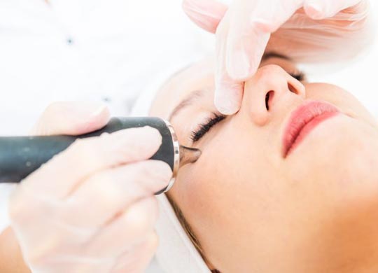 Laser skin treatment in Hazratganj Lucknow